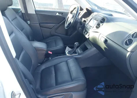 2012 Volkswagen Tiguan Se из США, поврежденный, VIN WVGAV7AX3CW537498